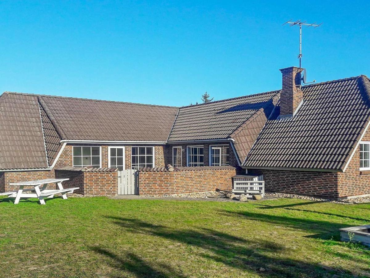 10 Person Holiday Home In Bl Vand Blåvand Dış mekan fotoğraf
